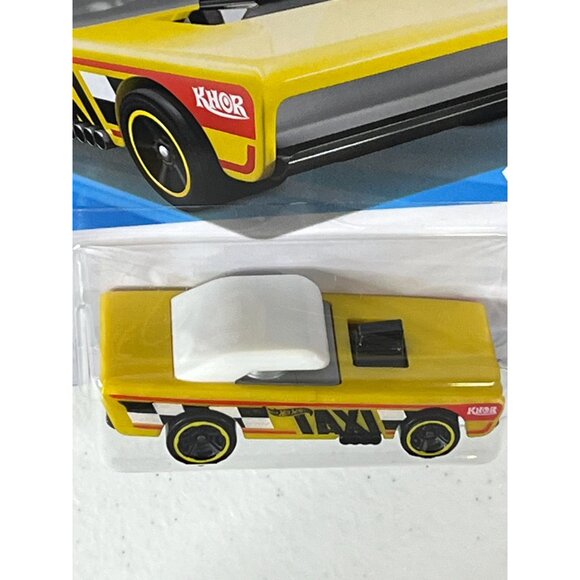 Hot Wheels Small Bloc HW Metro Yellow Taxi 2023 Mainline 7/250 Diecast Car - Picture 4 of 6